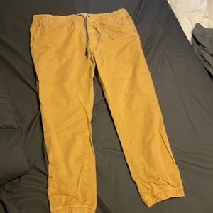 Men’s American eagle Joggers